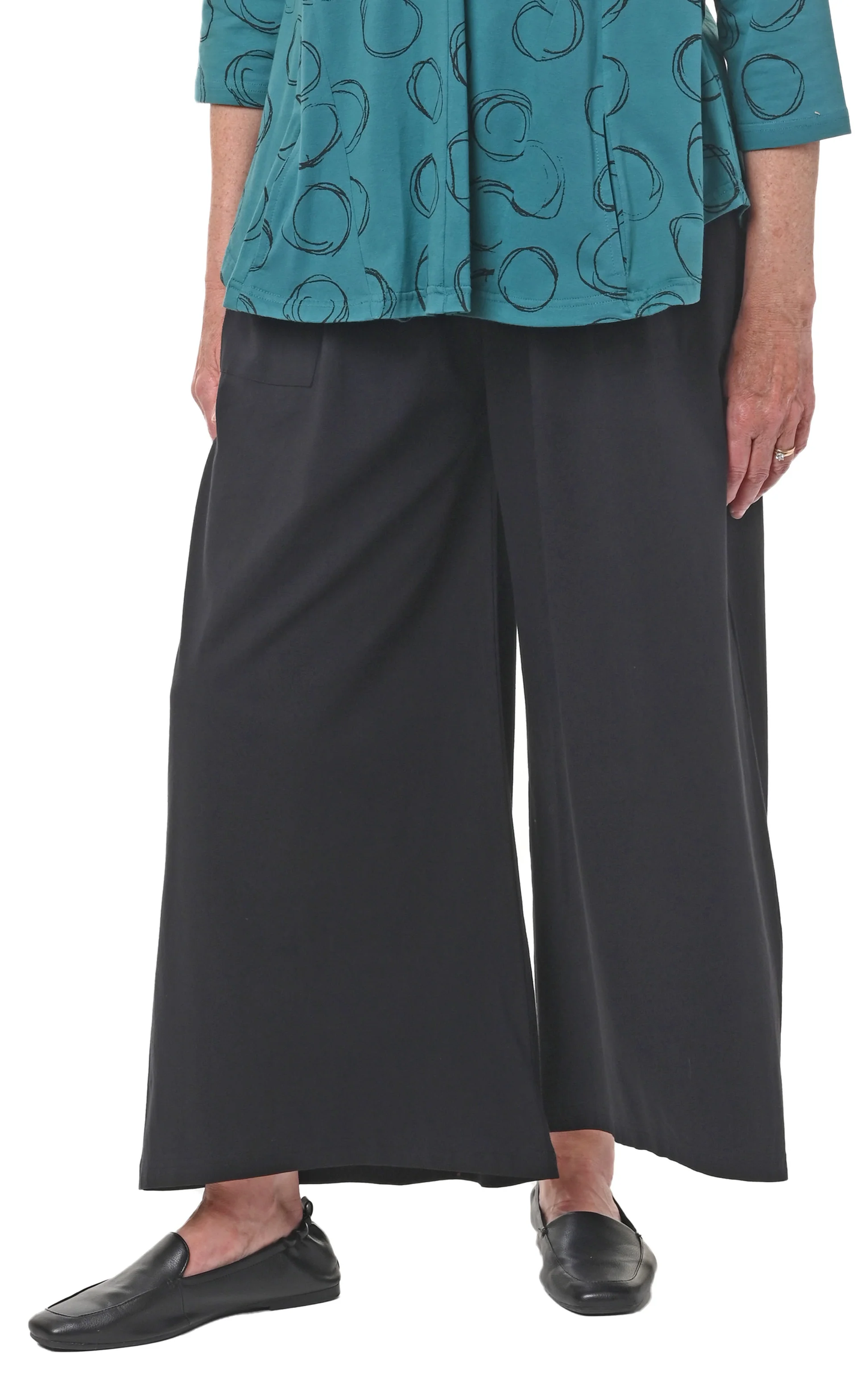 Snapdragon Black Wide Leg Pant