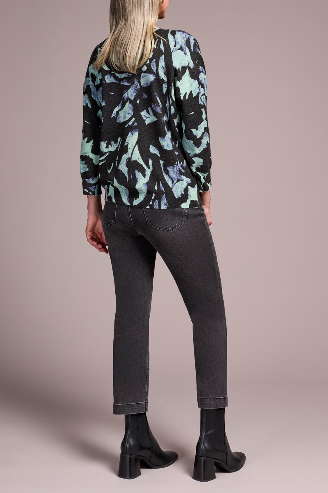 Soft Yarn Three Quarter-Sleeve Crewneck Sweater