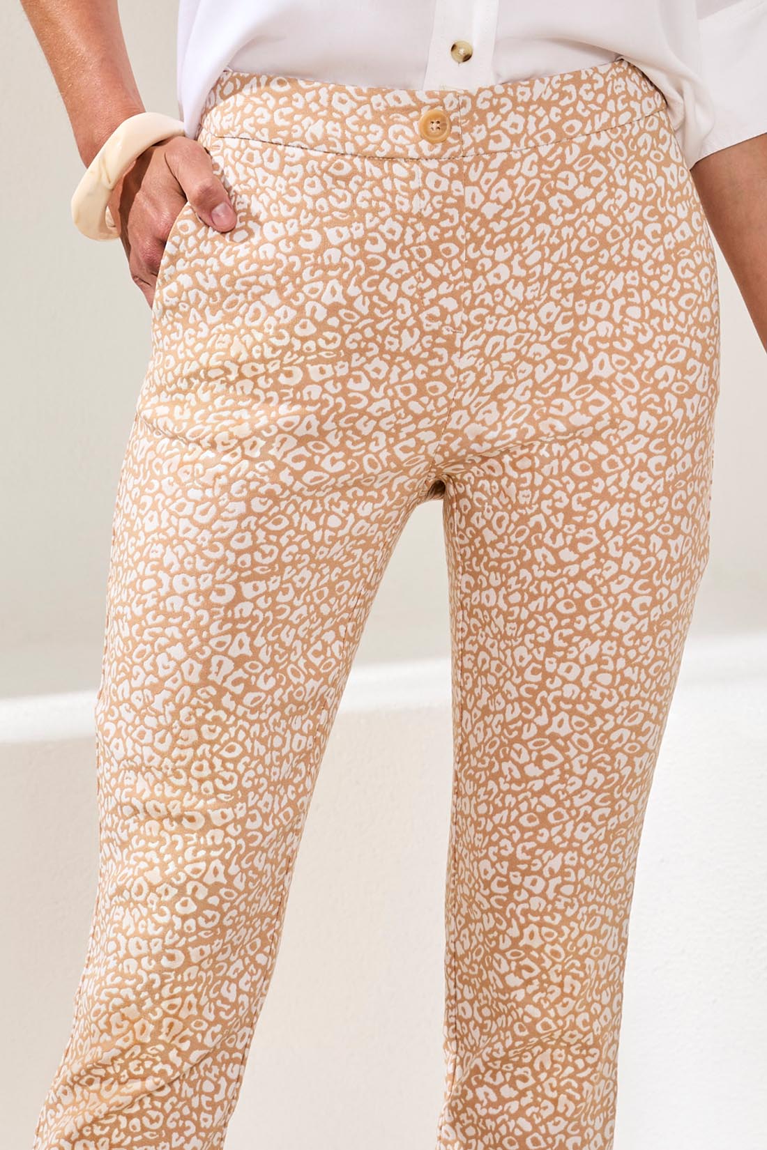The Desert Dune Print Capri