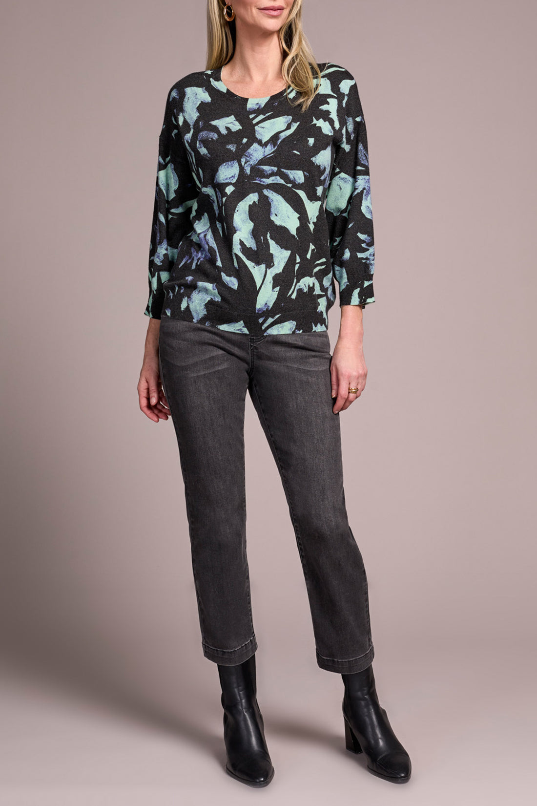 Soft Yarn Three Quarter-Sleeve Crewneck Sweater