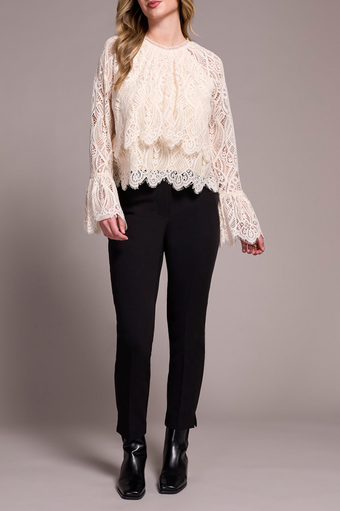 Moonstone Long Sleeve Tired Blouse With Lined Body