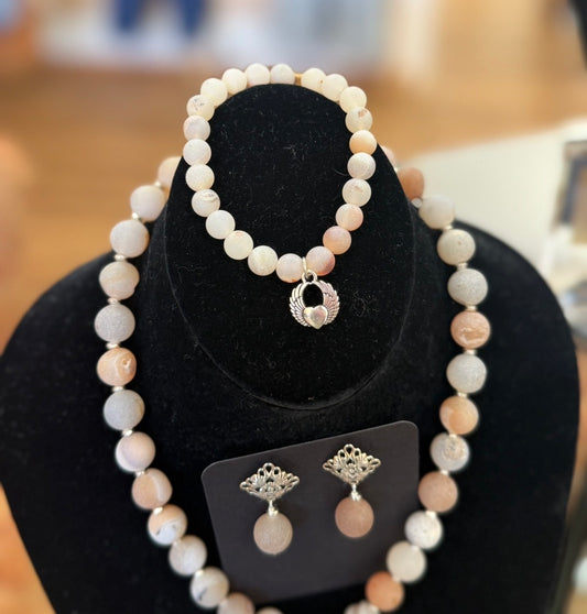 Druzy Agate Bracelet w/ Heart (LJ584)