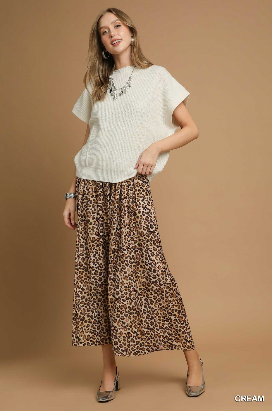 Short Sleeve Cream Knit Sweater Top